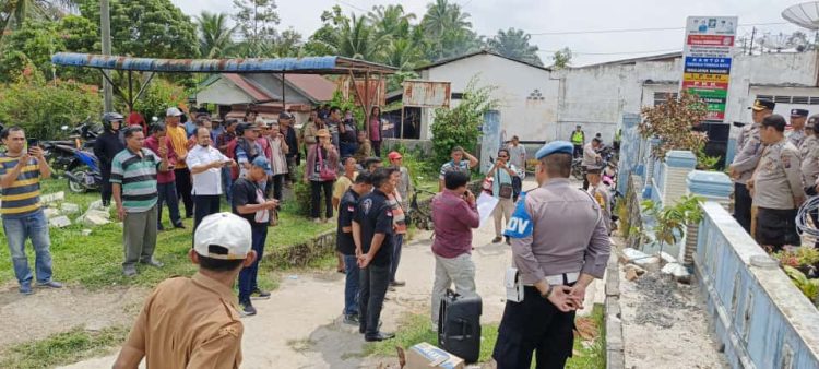 Polri Hadir untuk Rakyat, Polsek Tanah Jawa Amankan Aksi Damai Masyarakat Tangga Batu Bersatu Polri Hadir untuk Rakyat, Polsek Tanah Jawa Amankan Aksi Damai Masyarakat Tangga Batu Bersatu