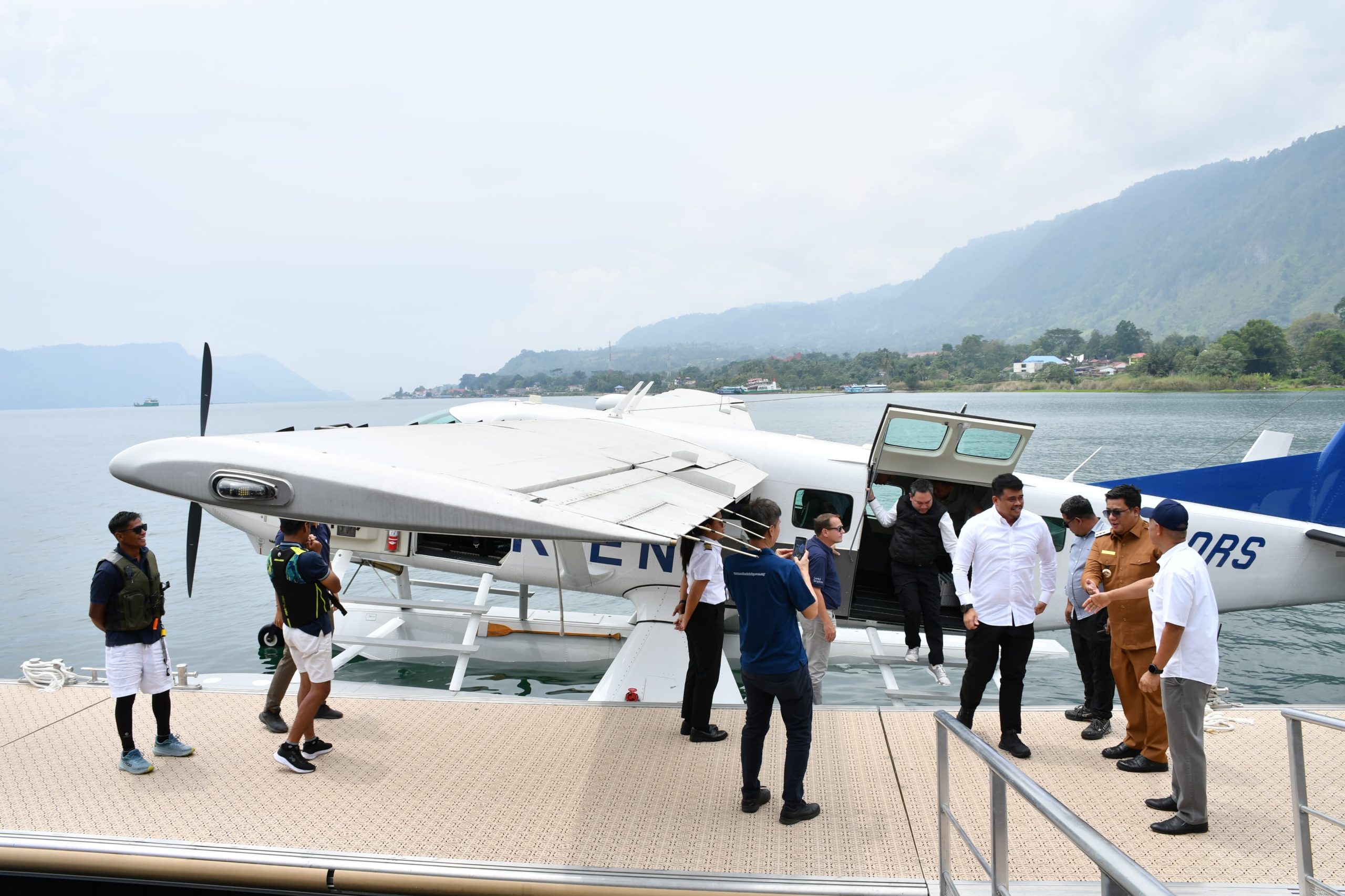 Jajal Pesawat Amphibi, Bupati Samosir : Era Baru dan Daya Tarik Bagi Pariwisata Kabupaten Samosir