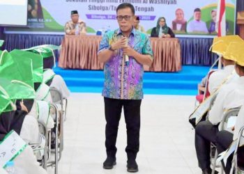 Bupati Tapteng Berikan Motivasi Di Kampus STIE, Kuliah Itu Harus Mandiri, Bekerja Keras dan Jadilah Generasi Emas Bukan Generasi Cemas