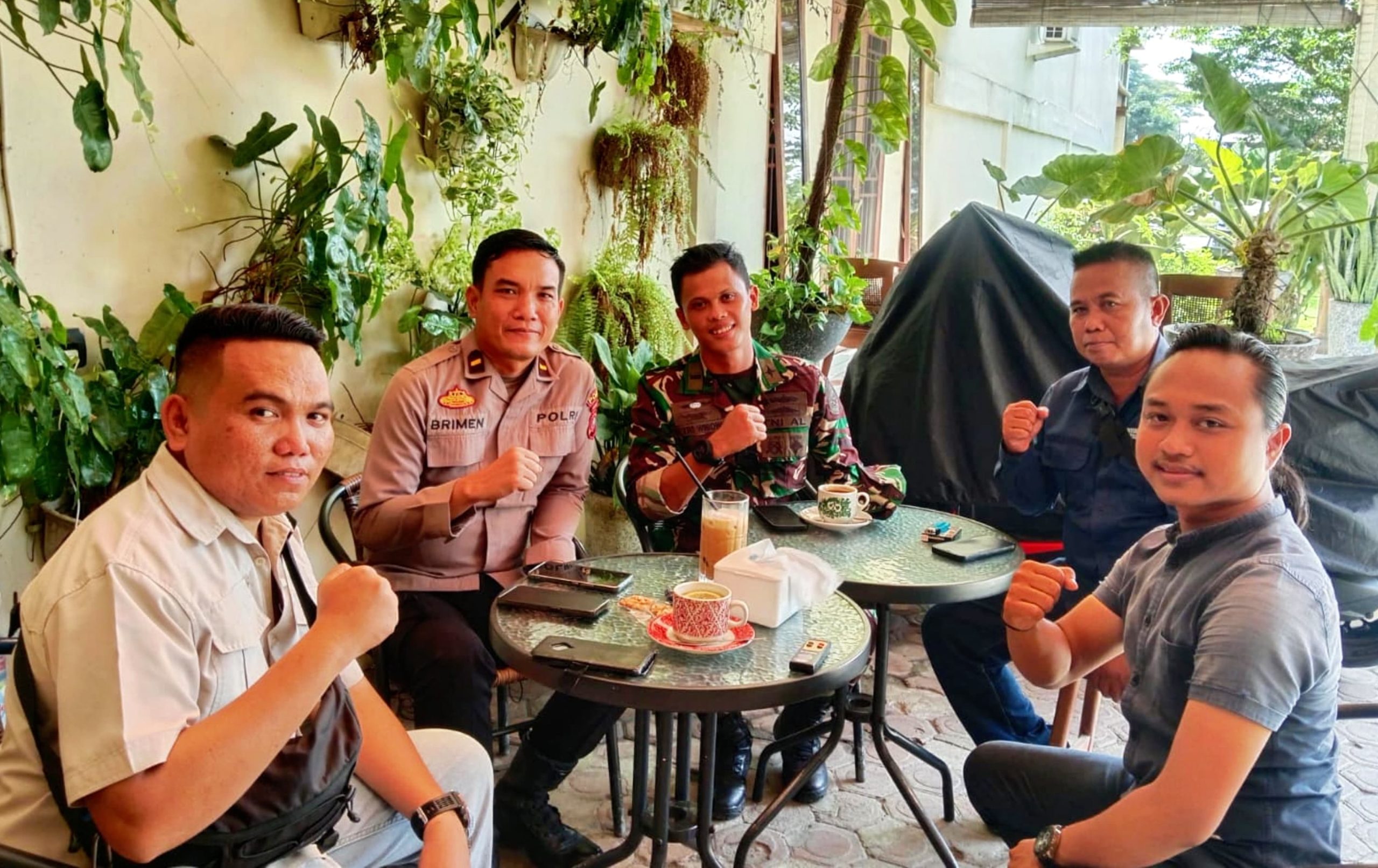 Sinergi TNI AL, Polri, dan Insan Pers Perkuat Keamanan Pesisir Sergai Sinergi TNI AL, Polri, dan Insan Pers Perkuat Keamanan Pesisir Sergai