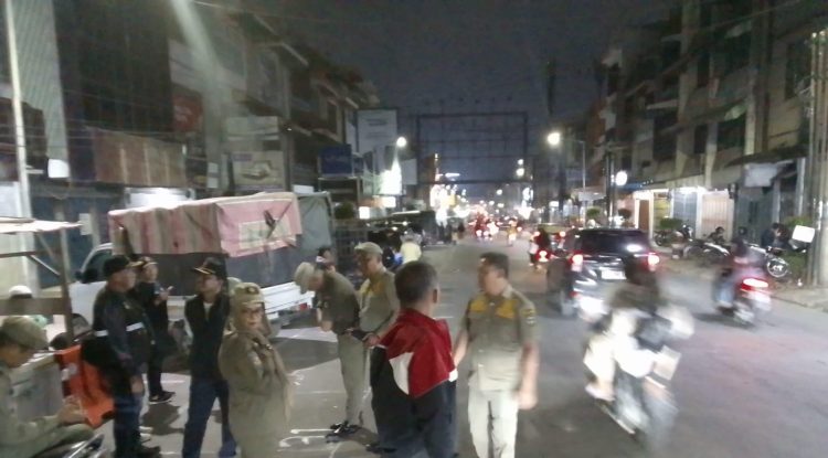 Pemko Pematangsiantar Melalui Satuan Satpol PP Antisipasi Gangguan Trantibumlinmas Terhadap Rencana Perobohan Gedung IV Pasar Horas
