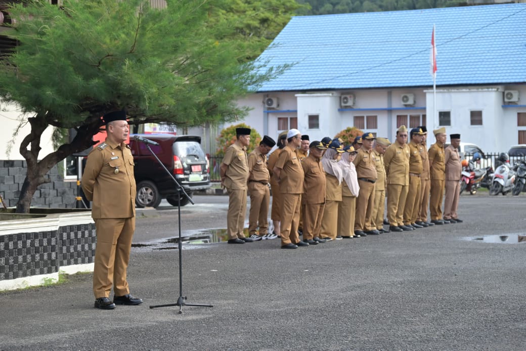 Wakil Bupati Tapteng Tekankan ASN Bekerja Berdasarkan Panca Prasetya KORPRI Wakil Bupati Tapteng Tekankan ASN Bekerja Berdasarkan Panca Prasetya KORPRI