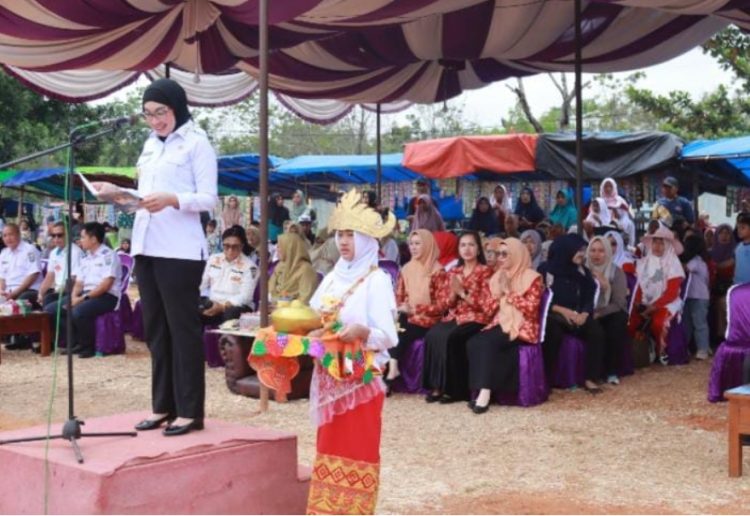 Bupati Way Kanan Buka Lomba PBB dan Pidato Bahasa Lampung