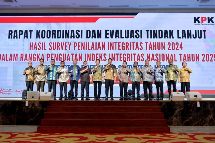 Wali Kota Wesly Silalahi Menghadiri Rakor dan Evaluasi Tindak Lanjut Capaian Indeks SPI Tahun 2024 se-Provinsi Sumut