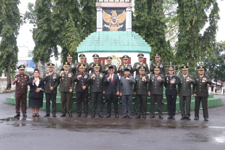 Kapolres Simalungun Ikuti Ziarah Kubur Nasional dan Tabur Bunga Peringatan HUT TNI ke-80