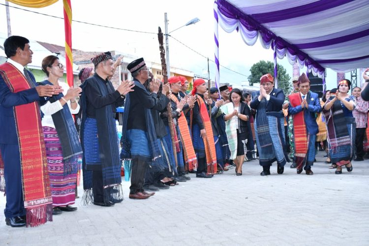 Even Horja Bius Tampilkan Keunikan Budaya Batak, Bupati Samosir: Kita Harus Menjaga Budaya Yang Sudah Turun Temurun Dengan Baik