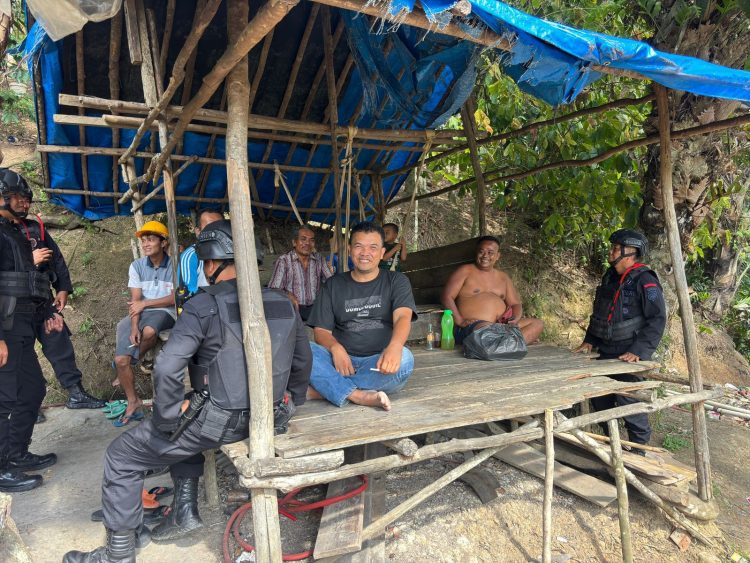 Brimob Sumut Gelar Patroli Dialogis, Wujudkan Situasi Aman dan Kondusif di Wilayah Rayonisasi Batalyon C