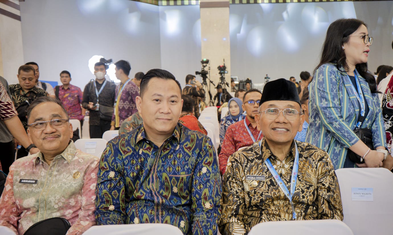 Akses Keuangan untuk Semua: Simalungun Jadi Teladan Nasional di Bawah Kepemimpinan Anton Achmad Saragih Akses Keuangan untuk Semua: Simalungun Jadi Teladan Nasional di Bawah Kepemimpinan Anton Achmad Saragih