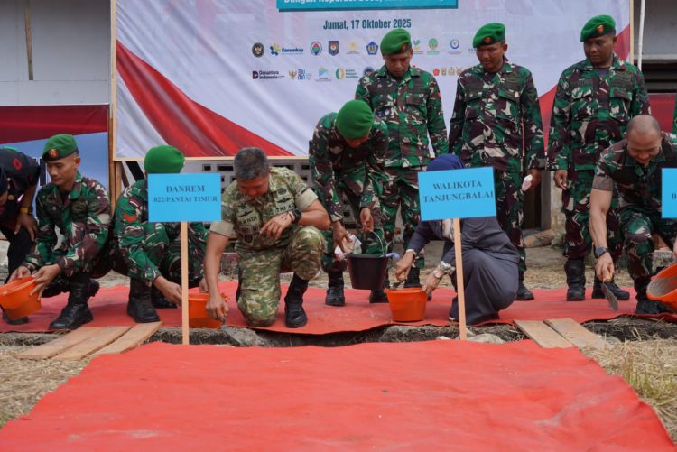 Danrem 022/PT Hadiri Peletakan Batu Pertama Pembangunan Koperasi Merah Putih di Tanjungbalai