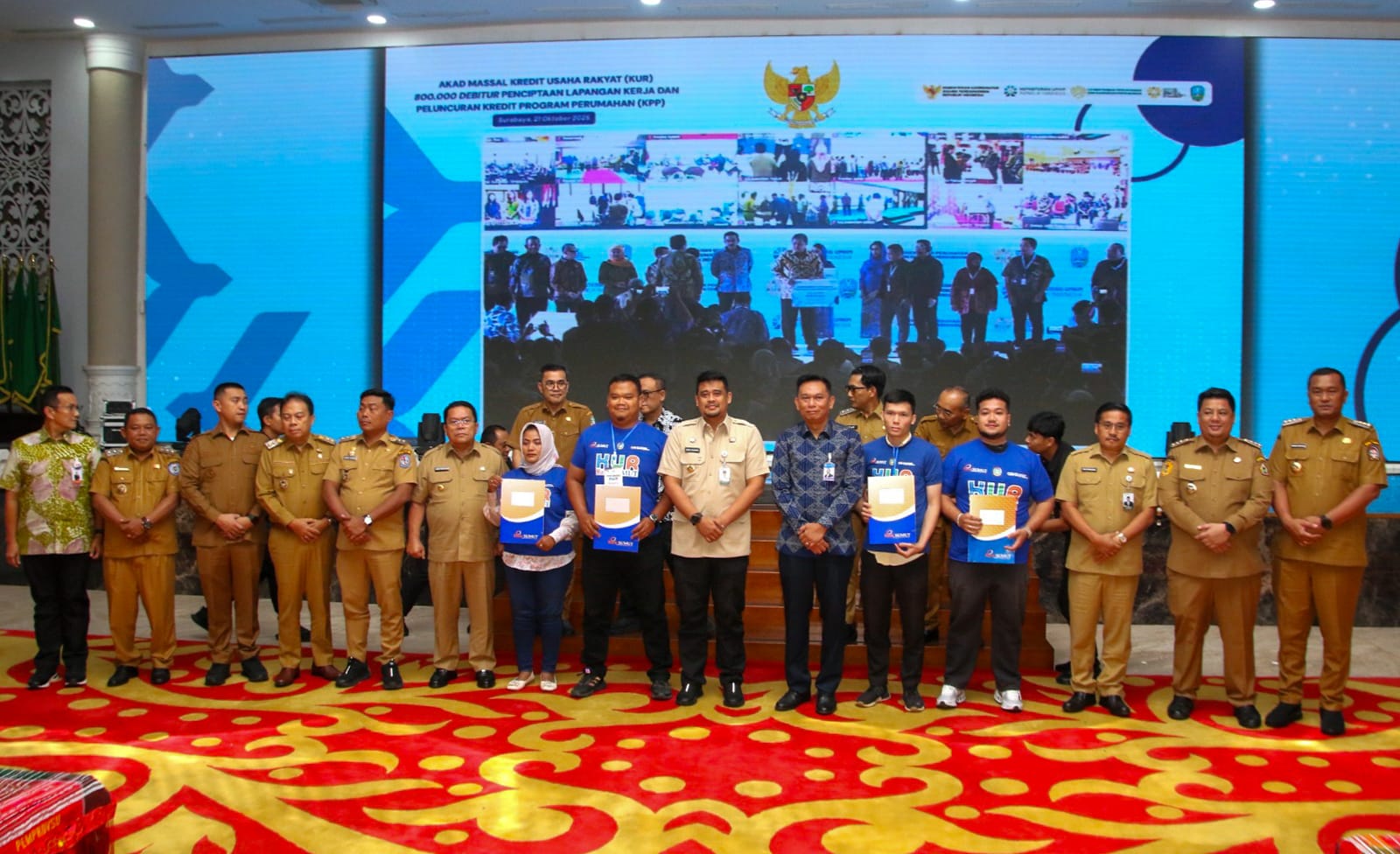 Wali Kota Pematangsiantar Wesly Silalahi bersama Gubsu dan Bupati/wali Kota Se-Sumut Hadiri Akad Massal KUR 800 Ribu Debitur Penciptaan Lapangan Kerja dan Peluncuran KPP  