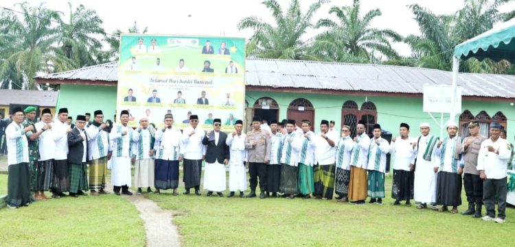 Peringatan Hari Santri Nasional 2025 di Simalungun, Semangat Santri Mengawal Peradaban Dunia Peringatan Hari Santri Nasional 2025 di Simalungun, Semangat Santri Mengawal Peradaban Dunia