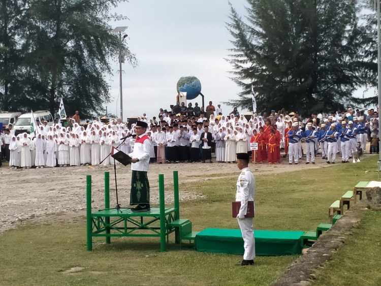 Polres Tapteng Kawal Sukses Upacara Peringatan Hari Santri Nasional ke-X di Barus