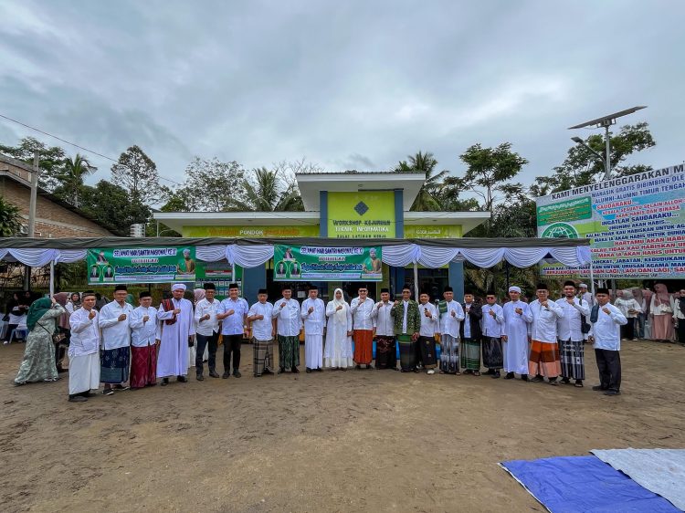 Wali Kota Diwakili Wakil Wali Kota Herlina Menjadi Inspektur Upacara Peringatan Hari Santri Nasional ke XI Tahun 2025 Wali Kota Diwakili Wakil Wali Kota Herlina Menjadi Inspektur Upacara Peringatan Hari Santri Nasional ke XI Tahun 2025