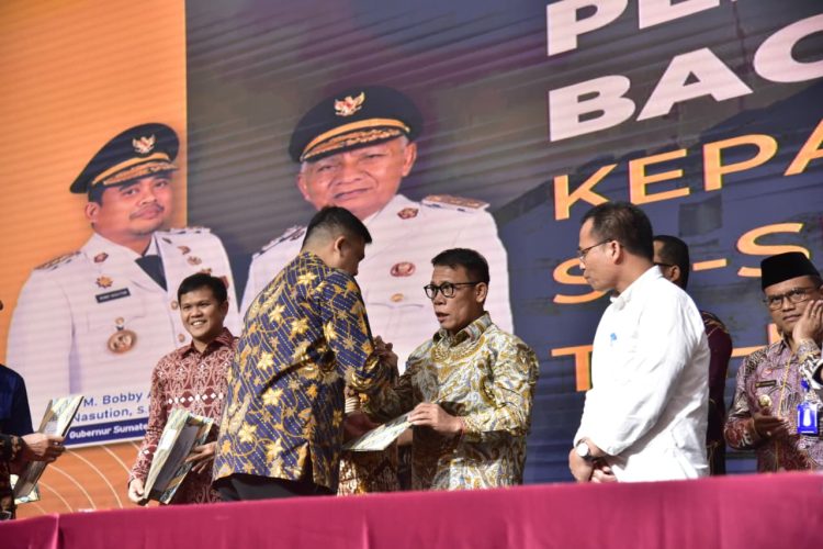 Bupati Tapteng, BKN RI Dan Gubernur Sumut Tandatangani Komitmen Bersama Penerapan Manajemen Talenta ASN