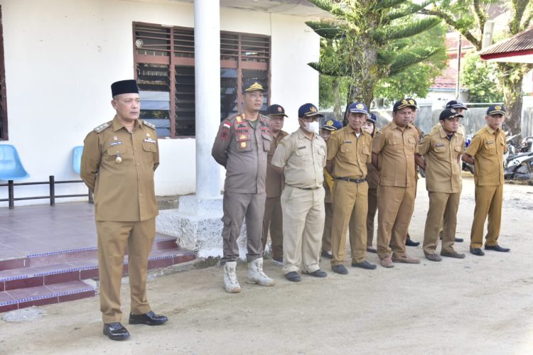 Wakil Bupati Tapanuli Tengah Sidak Ke Kantor Satpol PP Tapteng Wakil Bupati Tapanuli Tengah Sidak Ke Kantor Satpol PP Tapteng