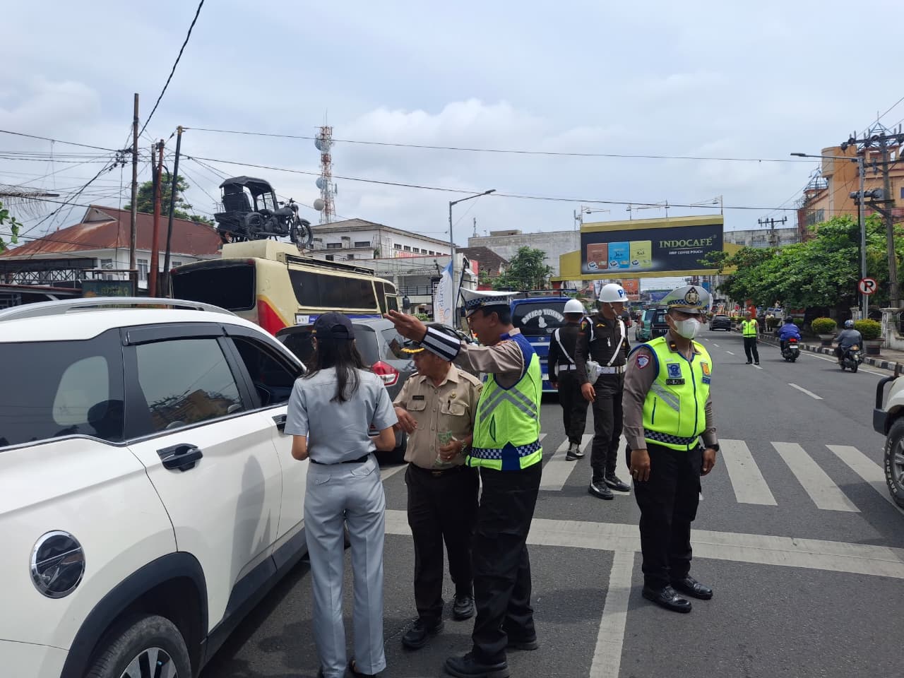 Polres Pematangsiantar Gelar Razia Gabungan Kepatuhan PKB Tahun 2025 Polres Pematangsiantar Gelar Razia Gabungan Kepatuhan PKB Tahun 2025