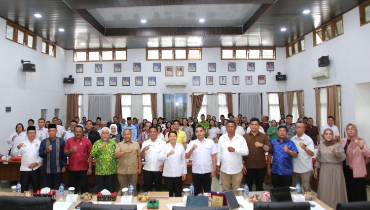 Wali Kota Pematangsiantar Diwakili Sekda Hadiri Public Hearing Ranperda Inisiatif DPRD tentang Insentif Tenaga Pendidik pada Pendidikan Nonformal Bidang Keagamaan Wali Kota Pematangsiantar Diwakili Sekda Hadiri Public Hearing Ranperda Inisiatif DPRD tentang Insentif Tenaga Pendidik pada Pendidikan Nonformal Bidang Keagamaan