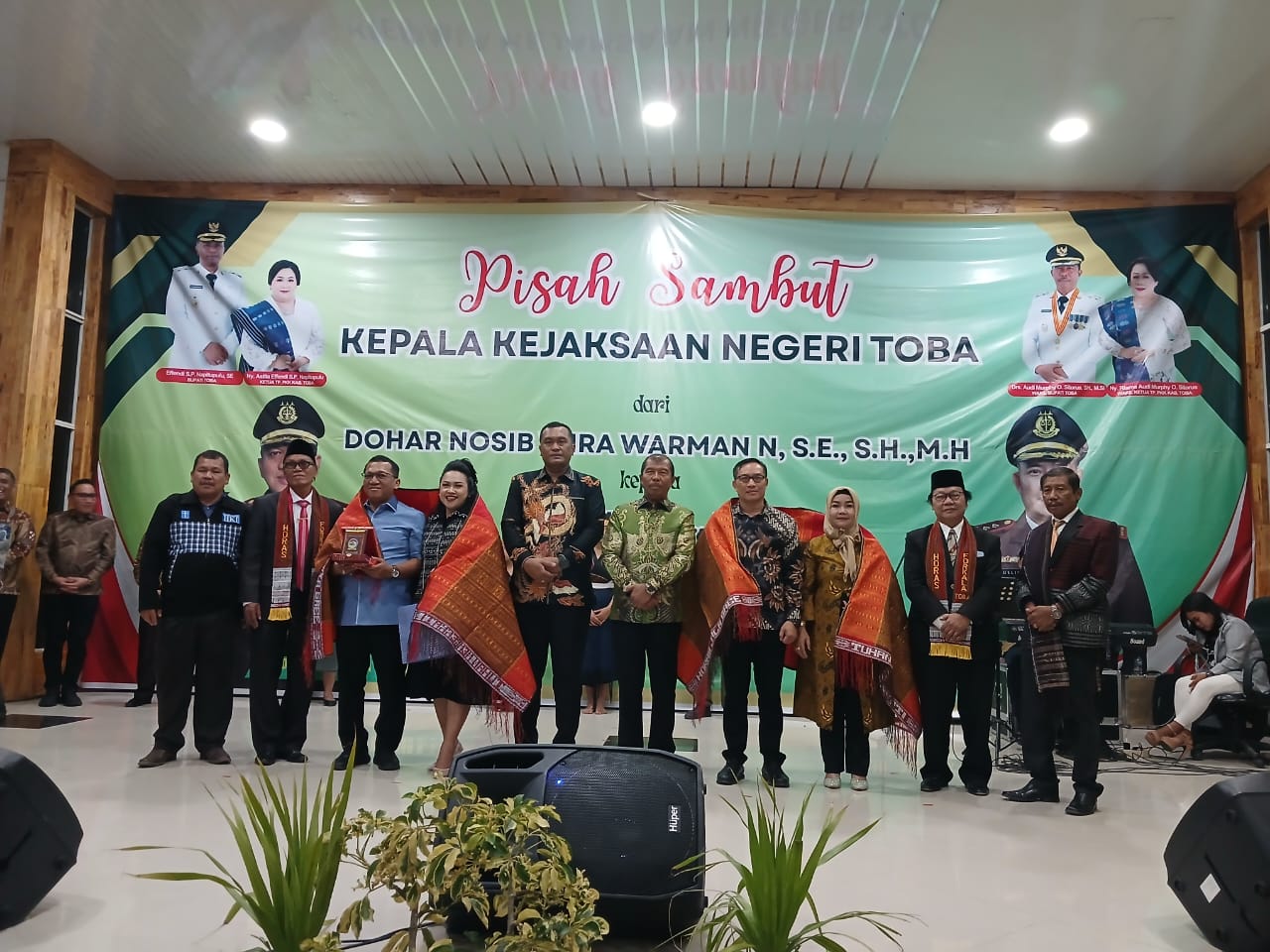 Suasana Haru Warnai Acara Pisah Sambut Kajari Toba, Dohar Nainggolan Menjabat Kajari Semarang