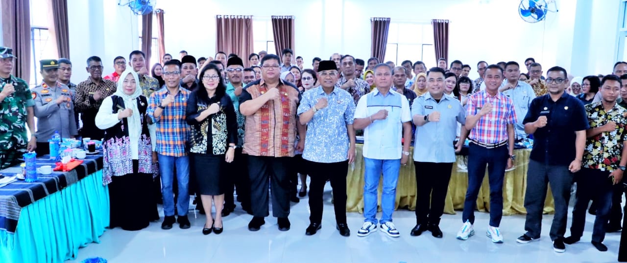 Pimpin Rakor Pemerintah, Bupati Simalungun Tekankan Pentingnya Sinergi antar Perangkat Daerah Pimpin Rakor Pemerintah, Bupati Simalungun Tekankan Pentingnya Sinergi antar Perangkat Daerah