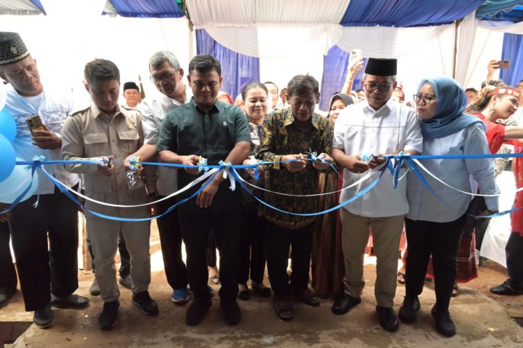 Bupati Resmikan Operasional SPPG Yayasan Generasi Bangsa Tapanuli Tengah Di Kelurahan Tukka Kecamatan Tukka