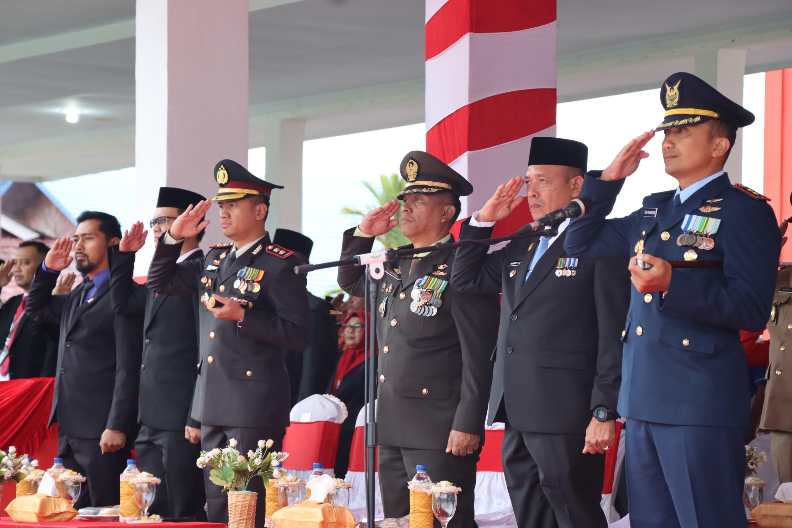 Polres Tapteng Gelar Upacara Peringatan Hari Pahlawan 10 November 2025