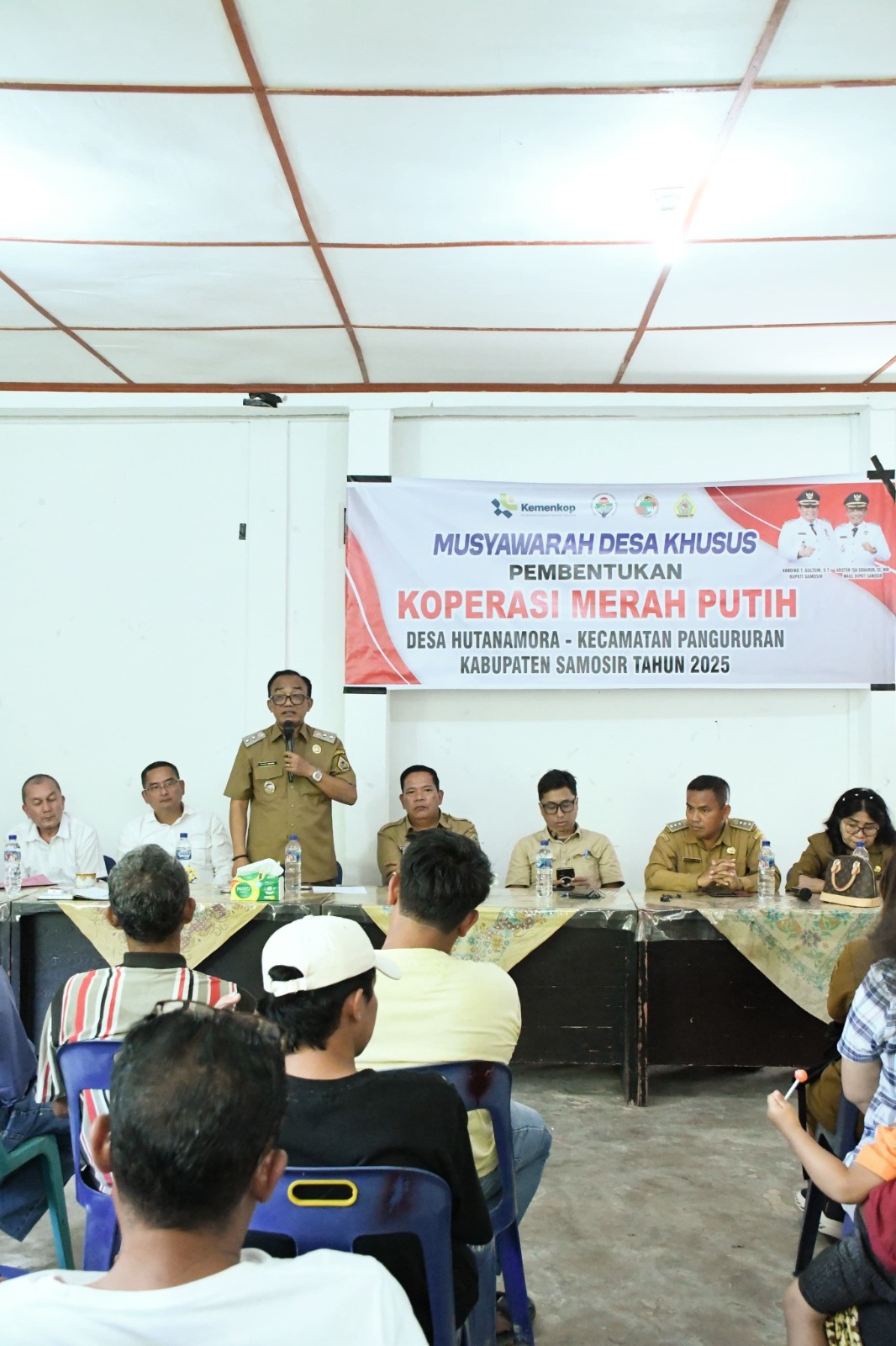 Wakil Bupati Samosir Bersama Sekretaris Deputi Kementerian Koperasi RI Monitoring Pembentukan Koperasi Merah Putih Wakil Bupati Samosir Bersama Sekretaris Deputi Kementerian Koperasi RI Monitoring Pembentukan Koperasi Merah Putih