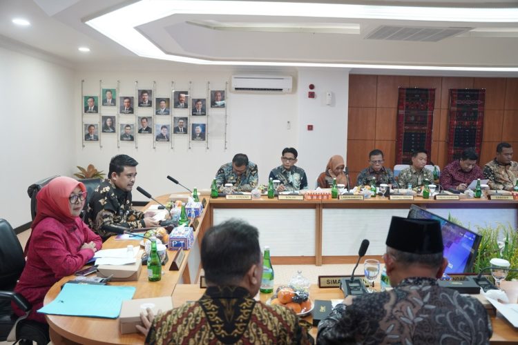 Bupati Samosir Hadiri Rapat Umum Pemegang Saham Luar Biasa PT Bank Sumut Tahun 2025 Bupati Samosir Hadiri Rapat Umum Pemegang Saham Luar Biasa PT Bank Sumut Tahun 2025