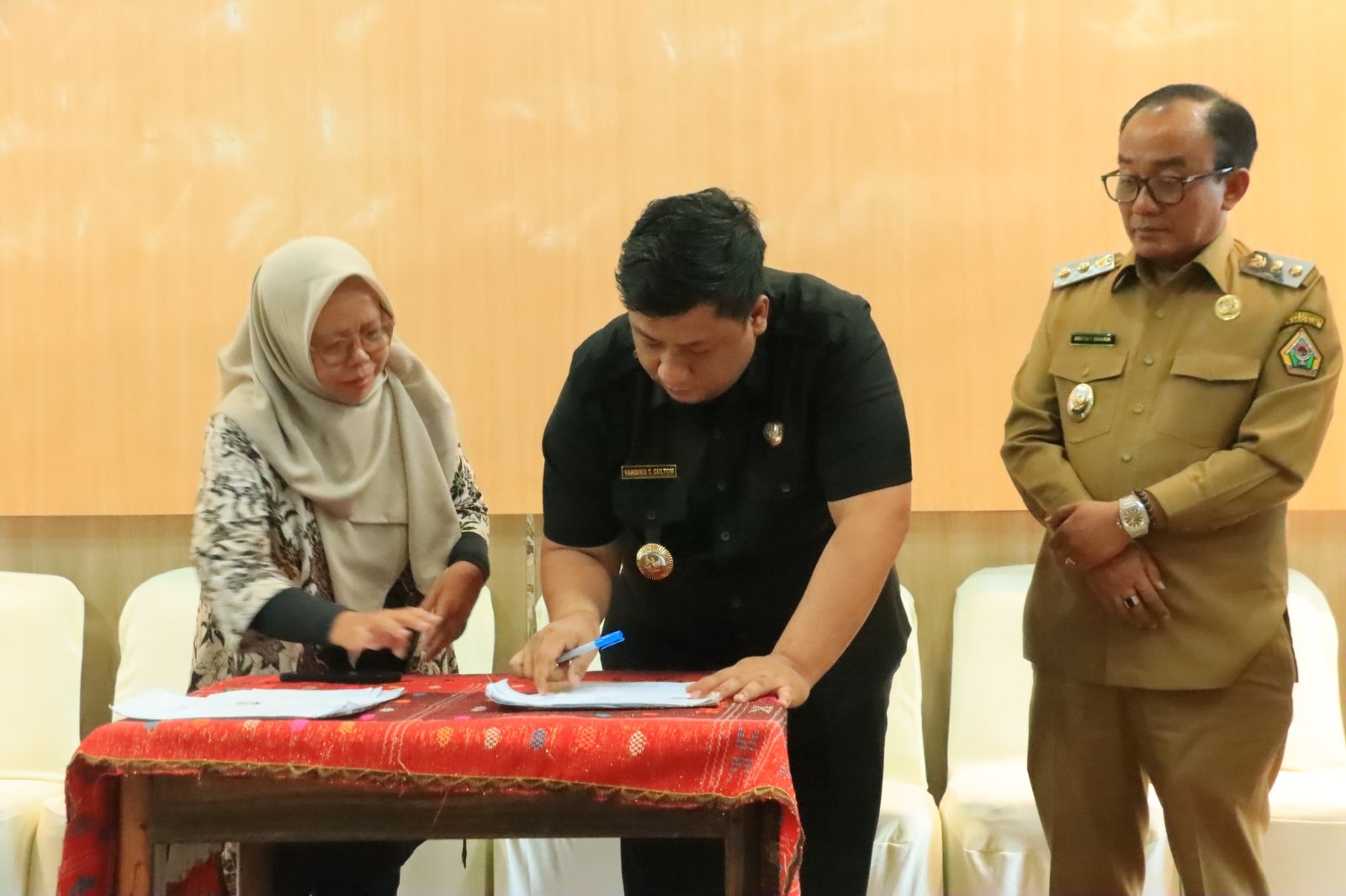 Bupati Samosir Terima Hibah Barang Milik Negara Rusun Rsud dr Hadrianus Sinaga Dari Kementerian PUPR Bupati Samosir Terima Hibah Barang Milik Negara Rusun Rsud dr Hadrianus Sinaga Dari Kementerian PUPR
