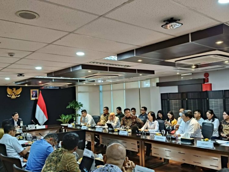 Percepatan Pertumbuhan Ekonomi DPSP Danau Toba, Bupati Samosir Usulkan Direct Flight Eropa - Kualanamu Segera Dibuka Percepatan Pertumbuhan Ekonomi DPSP Danau Toba, Bupati Samosir Usulkan Direct Flight Eropa - Kualanamu Segera Dibuka