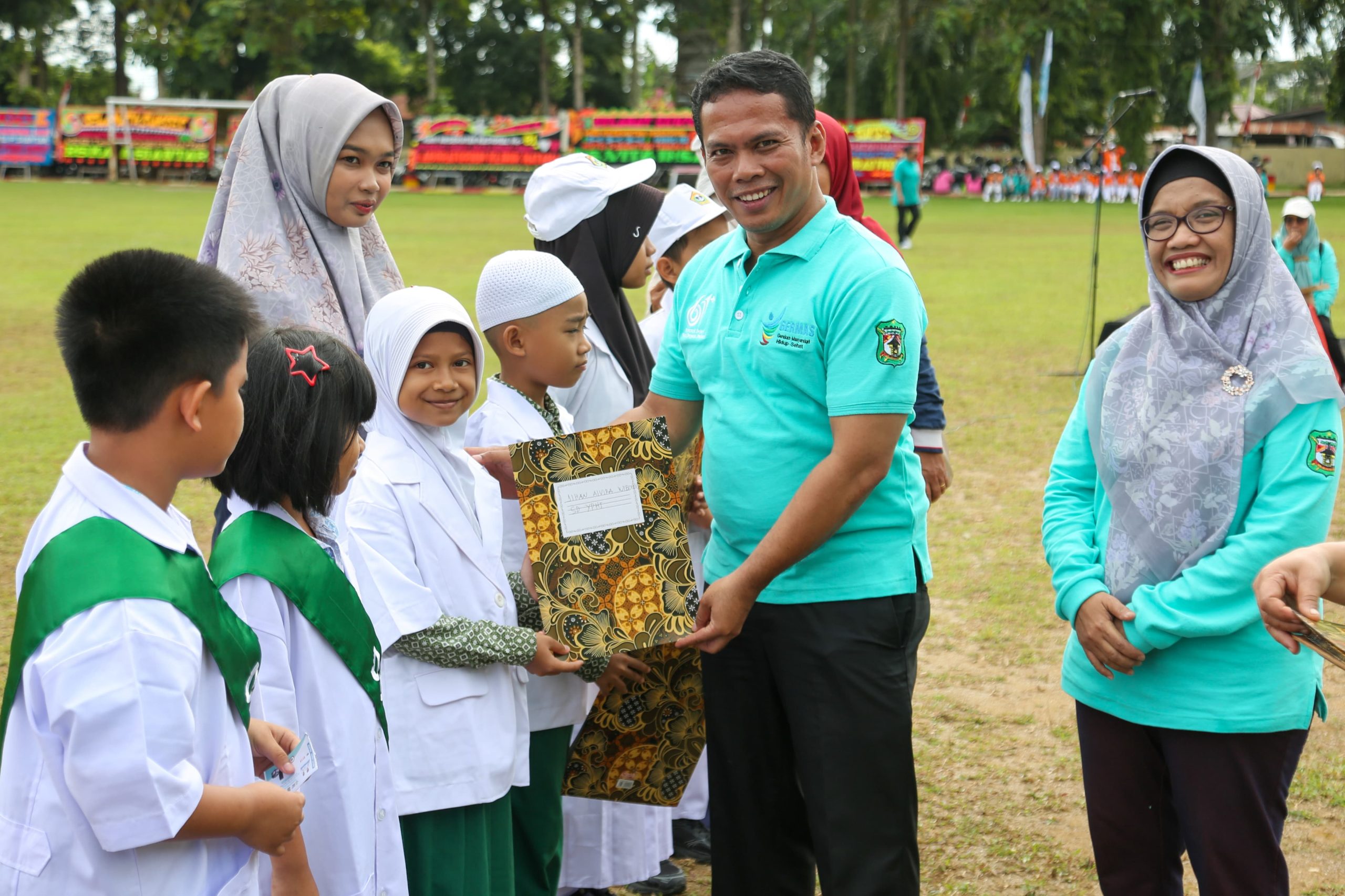 Wali Kota Pematangsiantar Diwakili Sekda Junaedi Sitanggang Menjadi Pembina Upacara Puncak Peringatan HKN ke-61 Tahun 2025 Wali Kota Pematangsiantar Diwakili Sekda Junaedi Sitanggang Menjadi Pembina Upacara Puncak Peringatan HKN ke-61 Tahun 2025