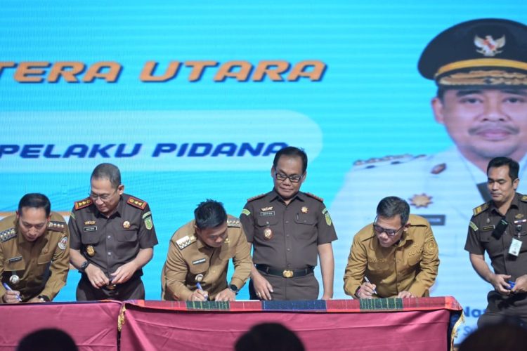 Bupati Tapanuli Tengah Tandatangani Perjanjian Kerjasama Penerapan Pidana Kerja Sosial Bupati Tapanuli Tengah Tandatangani Perjanjian Kerjasama Penerapan Pidana Kerja Sosial