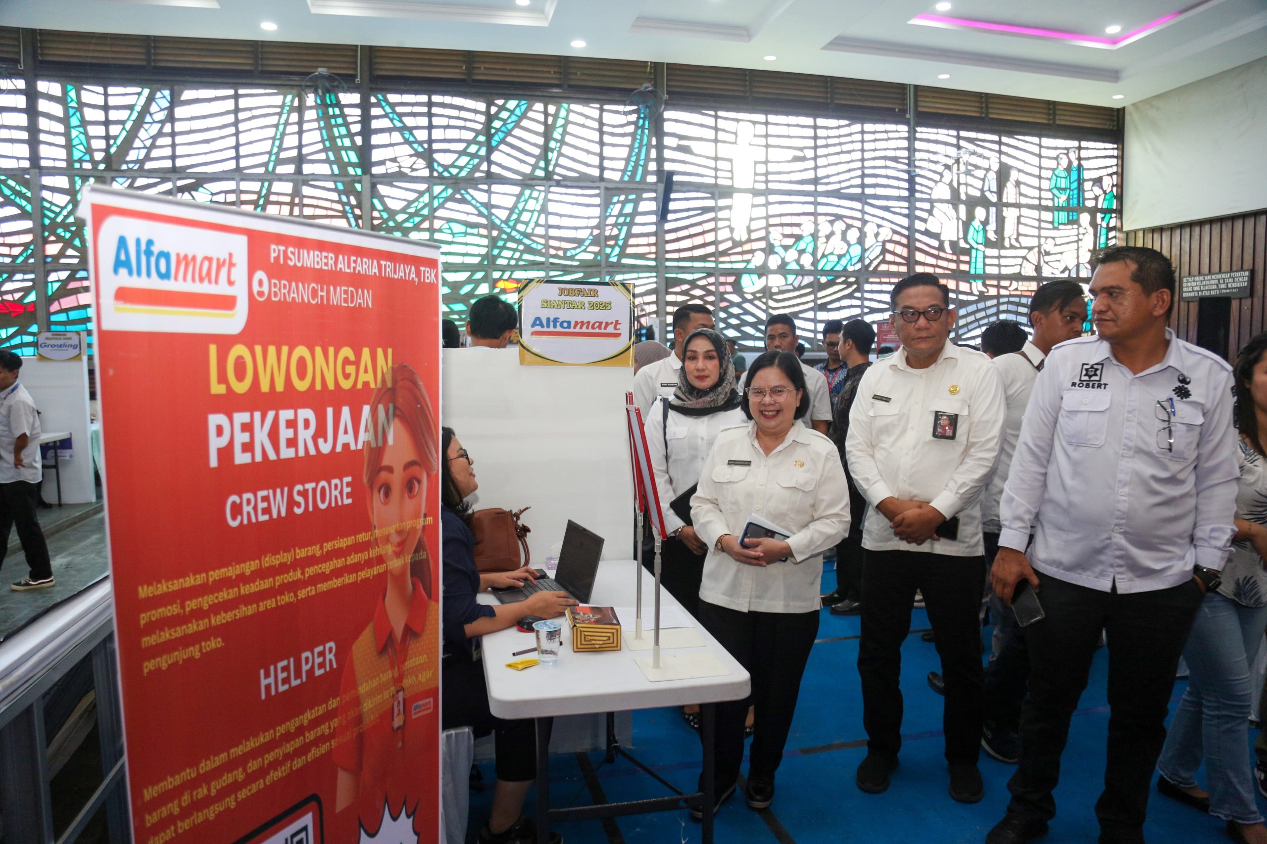 Wali Kota Pematangsiantar Diwakili Staf Ahli Bidang Pemerintahan Hadiri Kegiatan Job Fair Tahun 2025 Wali Kota Pematangsiantar Diwakili Staf Ahli Bidang Pemerintahan Hadiri Kegiatan Job Fair Tahun 2025