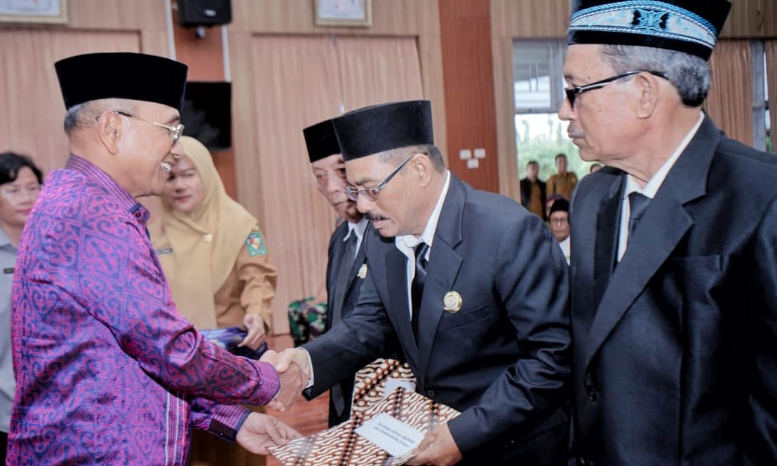 Pengurus Baznas Kabupaten Simalungun Periode 2023–2028 Resmi Dilantik, Bupati Anton Achmad Saragih: Buktikan Kinerja Yang Optimal Pengurus Baznas Kabupaten Simalungun Periode 2023–2028 Resmi Dilantik, Bupati Anton Achmad Saragih: Buktikan Kinerja Yang Optimal