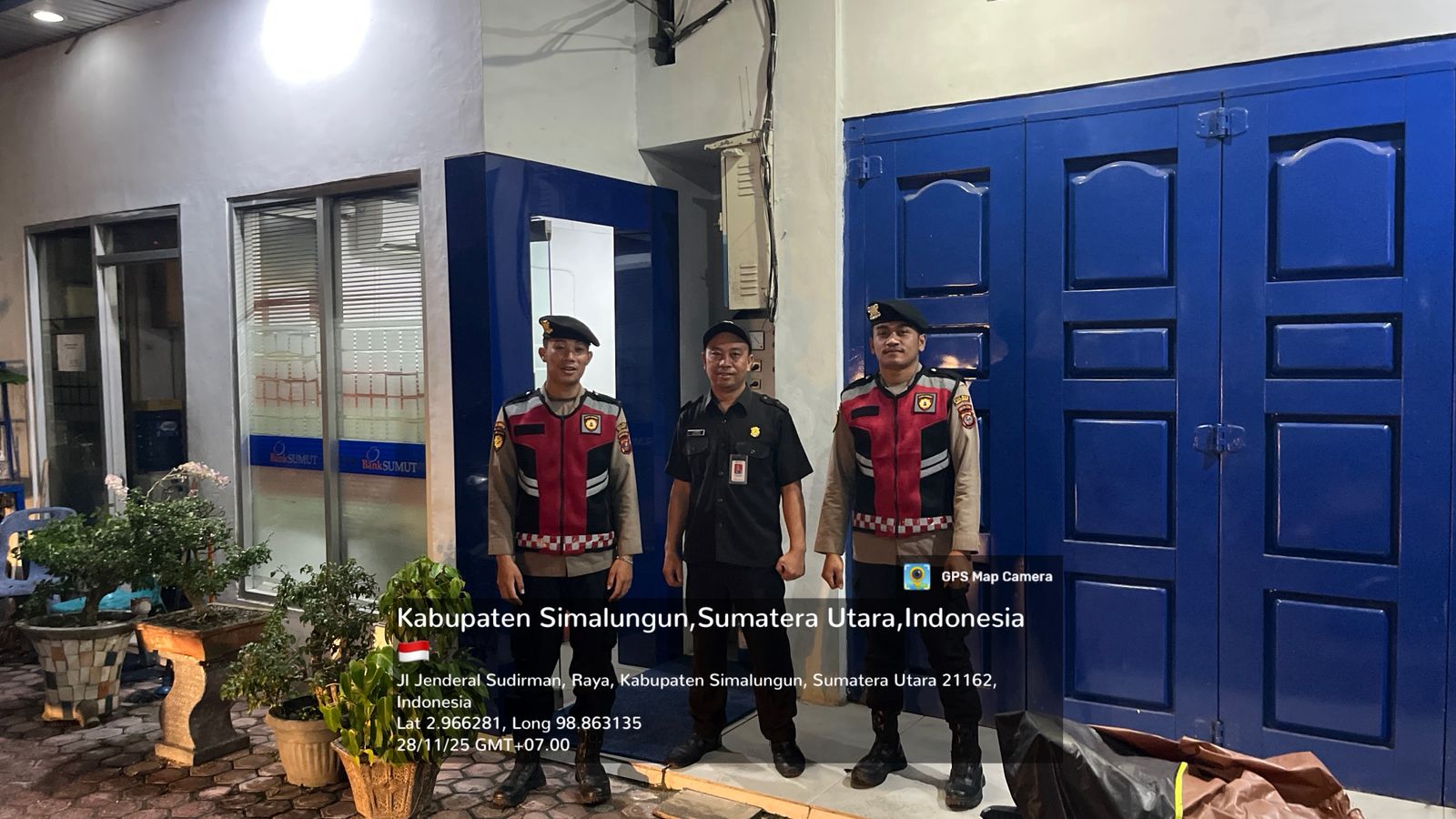 Sentuhan Humanis Samapta Polres Simalungun, Patroli Malam Cegah Kejahatan, Sapa Warga dengan Senyum