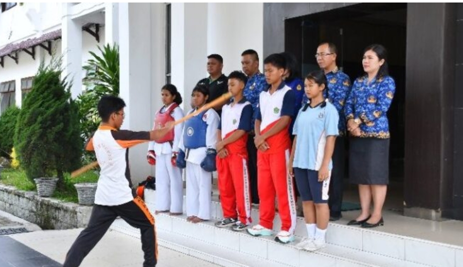 Pemkab Samosir Lepas Atlet KORMI Menuju Fornas 2025 di NTB Pemkab Samosir Lepas Atlet KORMI Menuju Fornas 2025 di NTB
