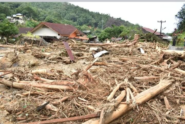 Pemerintah Kota Sibolga Tanggap Darurat Tanggulangi Banjir dan Longsor, Korban Tercatat 47 Meninggal dan Ribuan Pengungsi