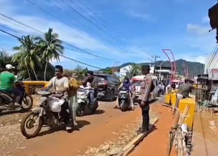 Jembatan Pandan Penghubung Tapteng-Tapsel Sudah Bisa Dilalui