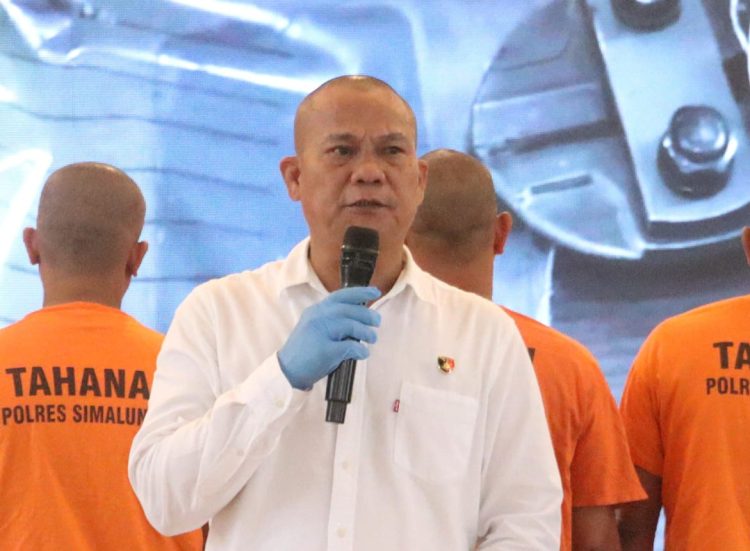 Kasat Reskrim Polres Simalungun Tegas Nyatakan Penyelidikan Terus Berjalan dan DPO Telah Diterbitkan untuk Pelaku Pencabulan Anak Kasat Reskrim Polres Simalungun Tegas Nyatakan Penyelidikan Terus Berjalan dan DPO Telah Diterbitkan untuk Pelaku Pencabulan Anak