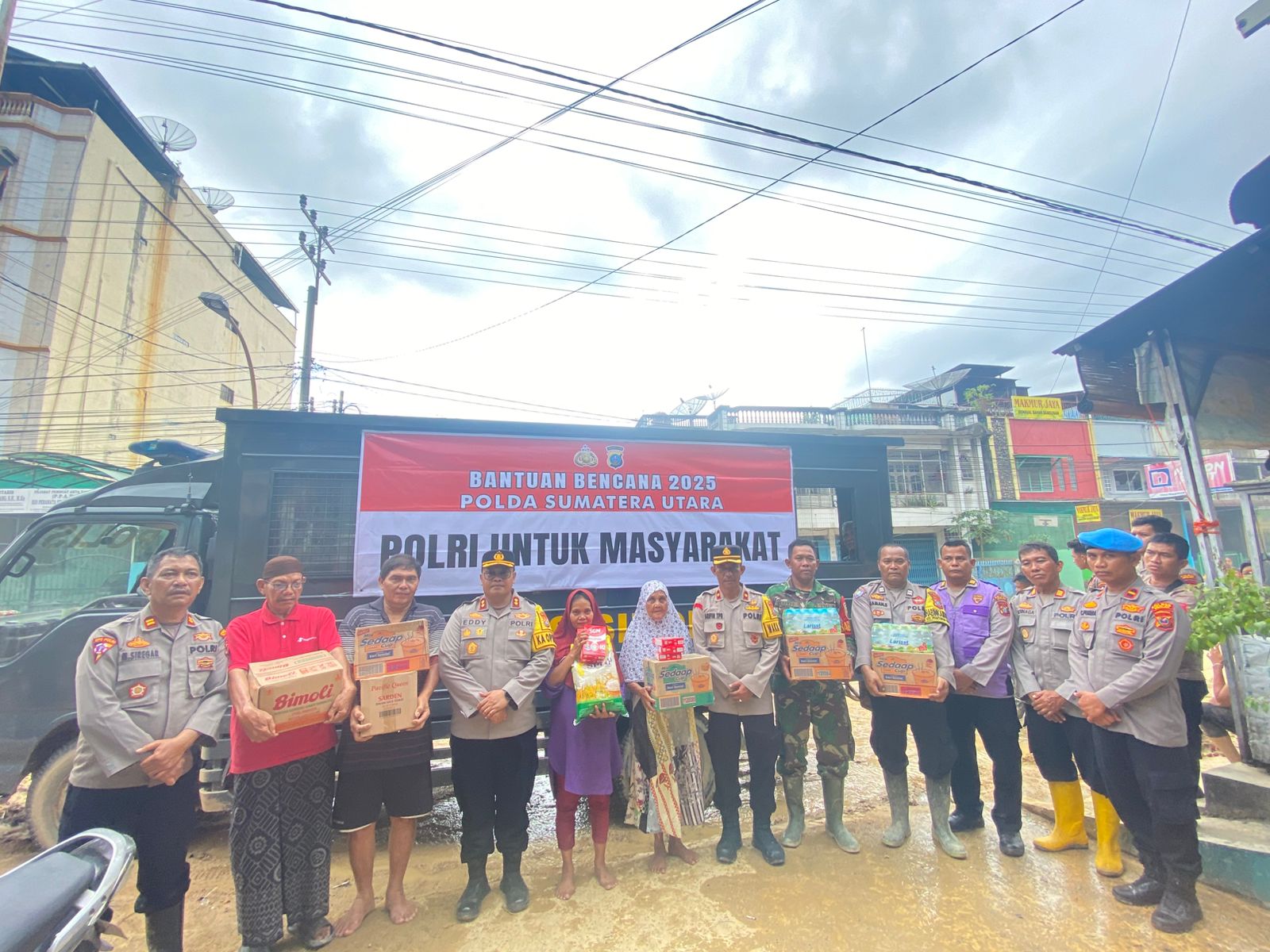 Apresiasi Kepada Polri Yang Gercep Berikan Bantuan Sosial Kepada Korban Tanah Longsor Di Sibolga
