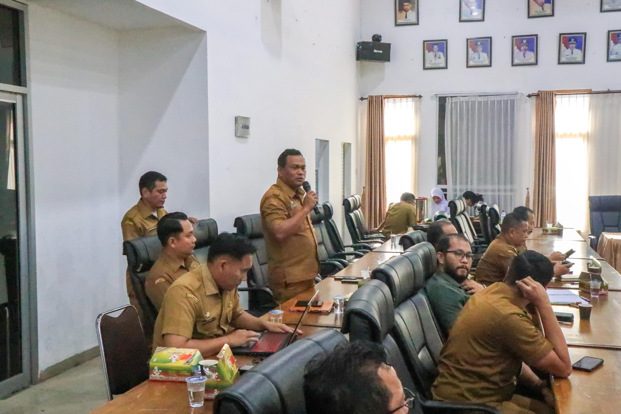 Pemko Pematangsiantar Gelar Rapat Kesiapsiagaan Momentum Natal 2025 dan Tahun Baru 2026 Pemko Pematangsiantar Gelar Rapat Kesiapsiagaan Momentum Natal 2025 dan Tahun Baru 2026