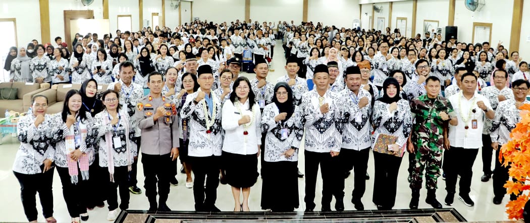 HUT PGRI ke 80 Simalungun Dirangkai Pengukuhan Pengurus Periode 2025-2030: Hadirkan Suasana Sekolah Yang Inklusif Bagi Setiap Peserta Didik HUT PGRI ke 80 Simalungun Dirangkai Pengukuhan Pengurus Periode 2025-2030: Hadirkan Suasana Sekolah Yang Inklusif Bagi Setiap Peserta Didik