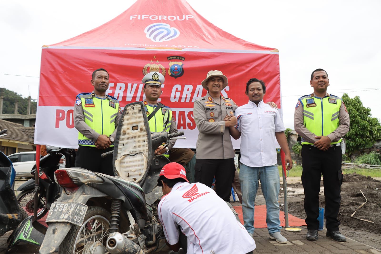 Polres Tapteng Lanjutkan Program Layanan Sosial Servis Motor Gratis
