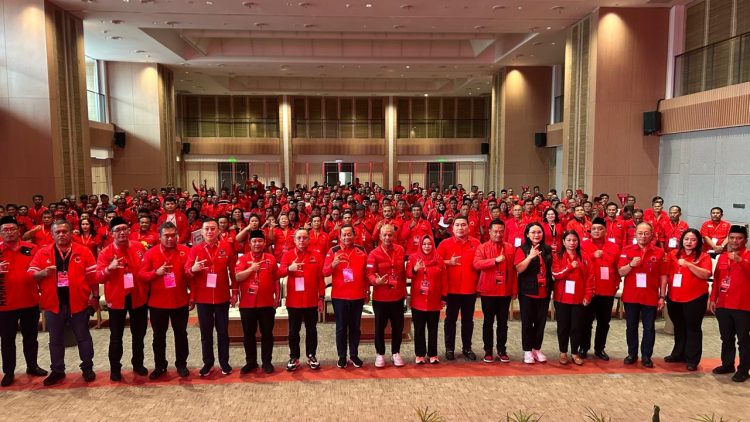 Konfercab PDIP Wilayah II Sumut, Timbul Marganda Lingga Kembali Pimpin DPC PDI Pematangsiantar Konfercab PDIP Wilayah II Sumut, Timbul Marganda Lingga Kembali Pimpin DPC PDI Pematangsiantar
