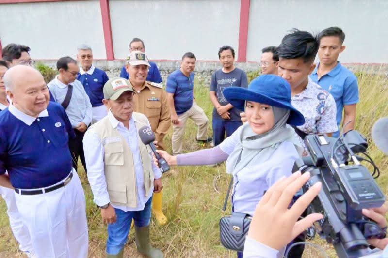 Bupati Tapteng bersama Yayasan Buddha Tzu Chi Tinjau Rencana Lokasi Hunian Tetap Korban Bencana