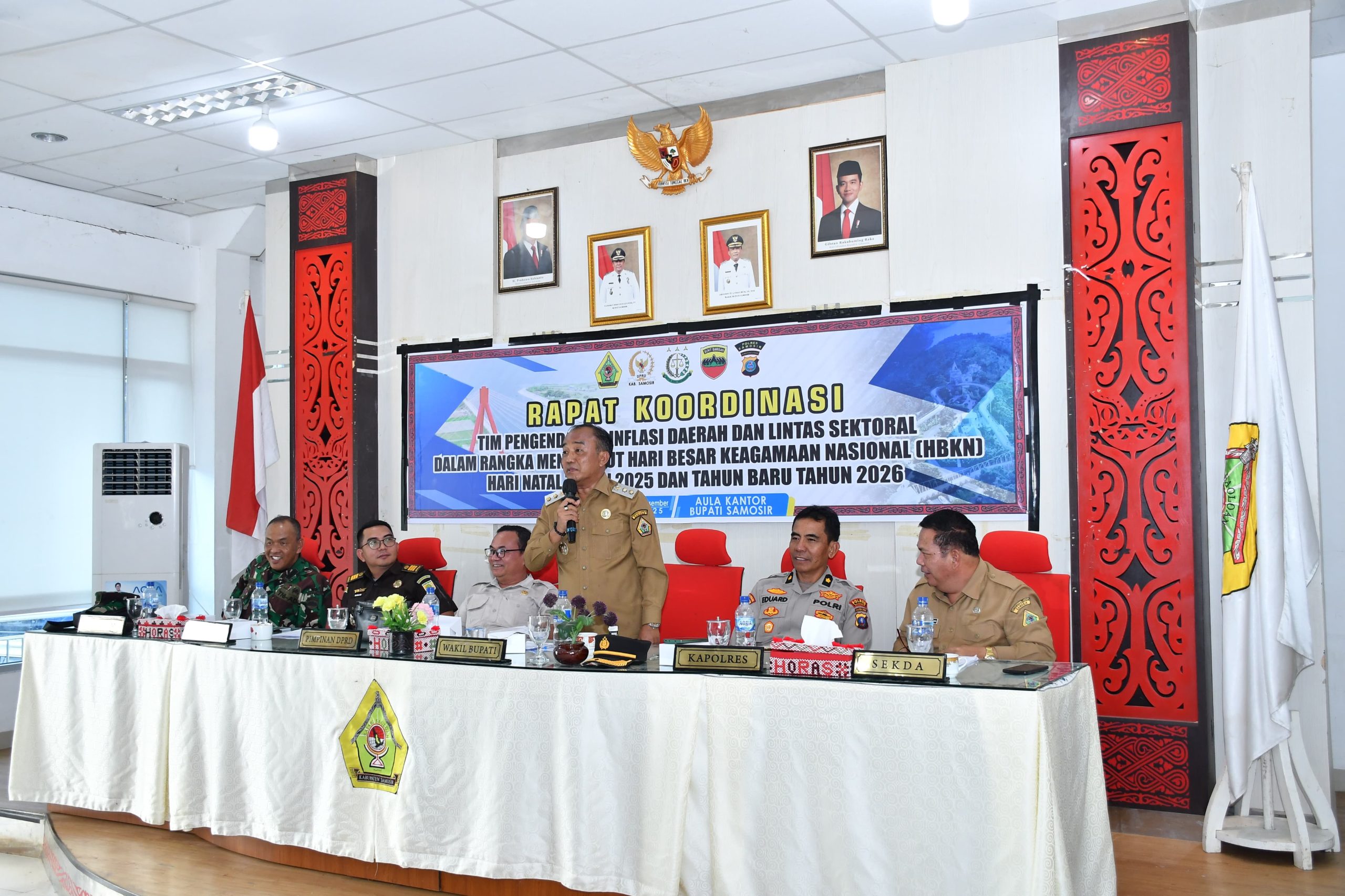 Dipimpin Wabup, Pemkab Samosir Matangkan Pengendalian Inflasi dan Kesiapsiagaan Lintas Sektor Sambut Nataru Dipimpin Wabup, Pemkab Samosir Matangkan Pengendalian Inflasi dan Kesiapsiagaan Lintas Sektor Sambut Nataru