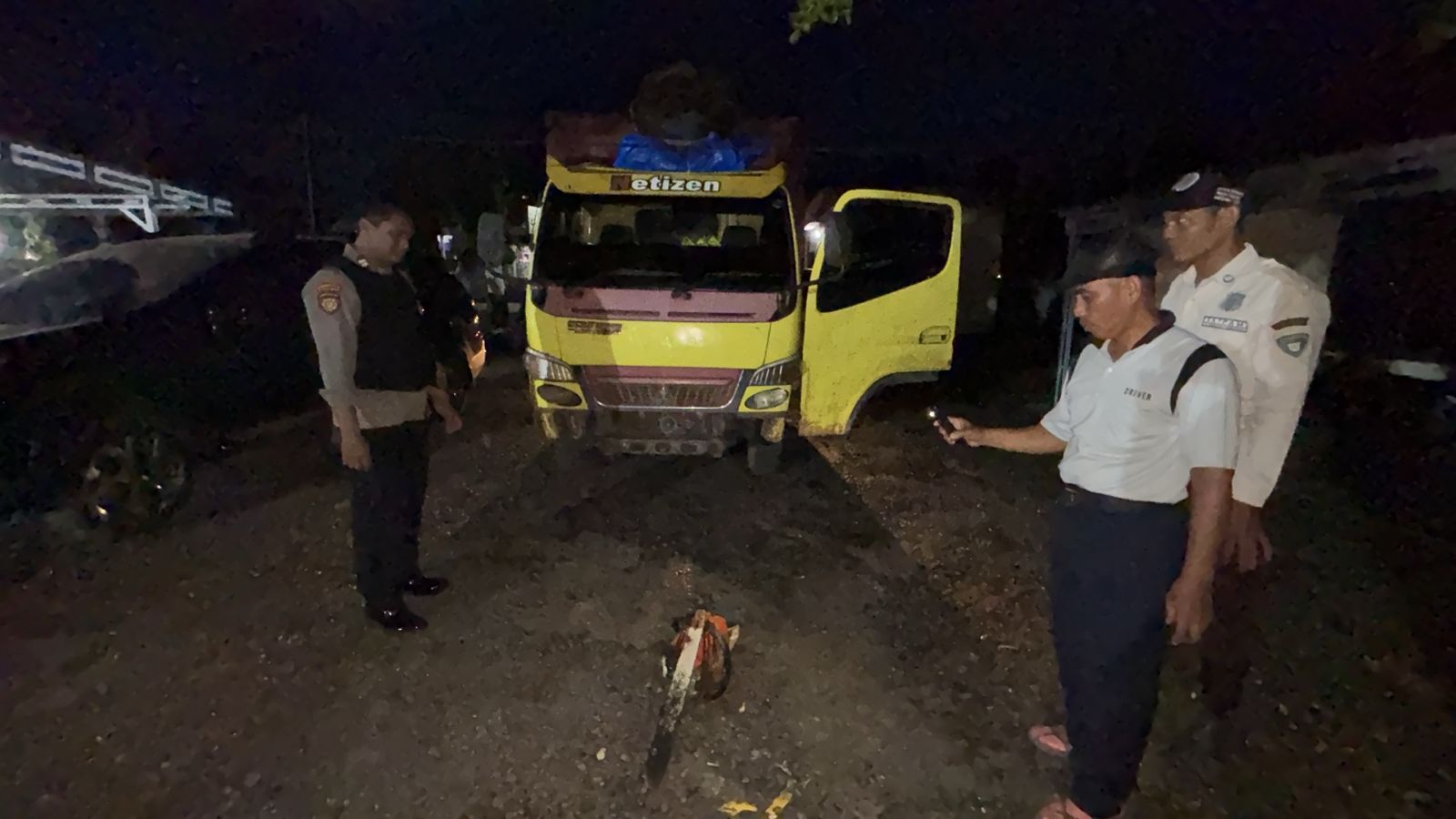 Polsek Pakuan Ratu Amankan Tujuh Pelaku Pencurian Kayu Kibang di Areal Pitikan Perkebunan Tebu
