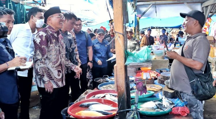 Jelang Nataru 2025-2026, Pemkab Simalungun Melaksanakan Operasi Sidak Pasar Jelang Nataru 2025-2026, Pemkab Simalungun Melaksanakan Operasi Sidak Pasar