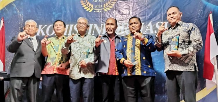 Mantap, Pemkab Simalungun Raih Penghargaan KI Badan Publik Tahun 2025 Mantap, Pemkab Simalungun Raih Penghargaan KI Badan Publik Tahun 2025