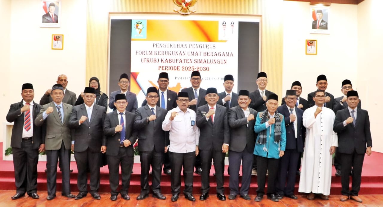 Pengukuhan Pengurus FKUB Periode 2025 - 2030, Bupati Anton Achmad Saragih: Pupuk Semangat Kebersamaan Untuk Kabupaten Simalungun Pengukuhan Pengurus FKUB Periode 2025 - 2030, Bupati Anton Achmad Saragih: Pupuk Semangat Kebersamaan Untuk Kabupaten Simalungun