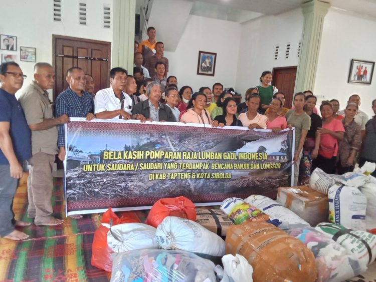 Parluga Bona Jakarta-pekan Baru Beri Sumbangan Kepada Korban Banjir Sibolga Sekitarnya